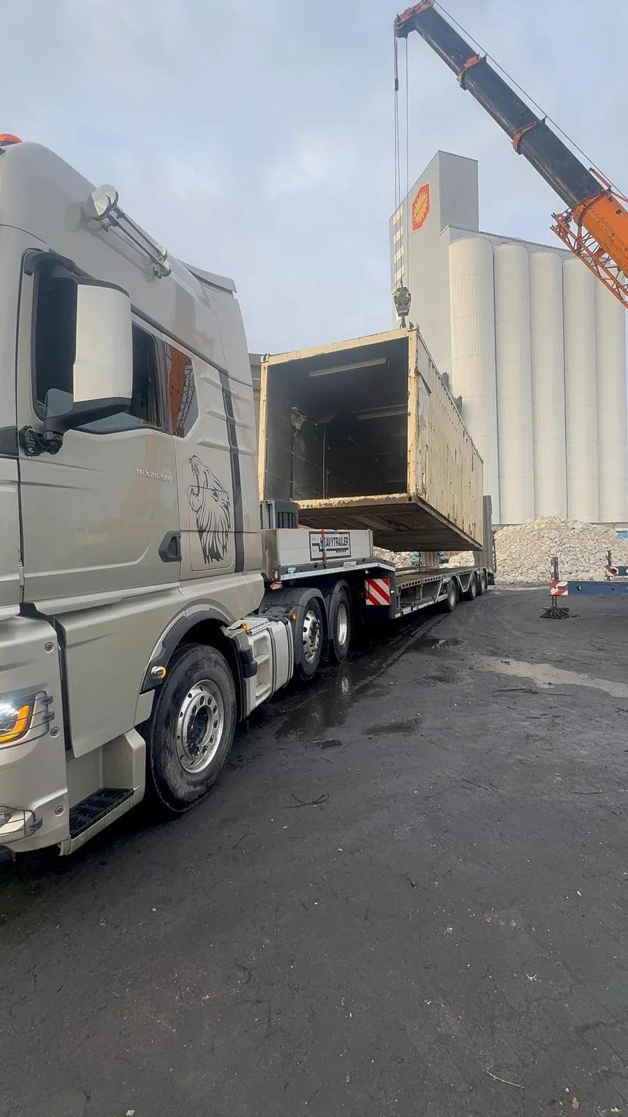 Schwertransport eines Krans